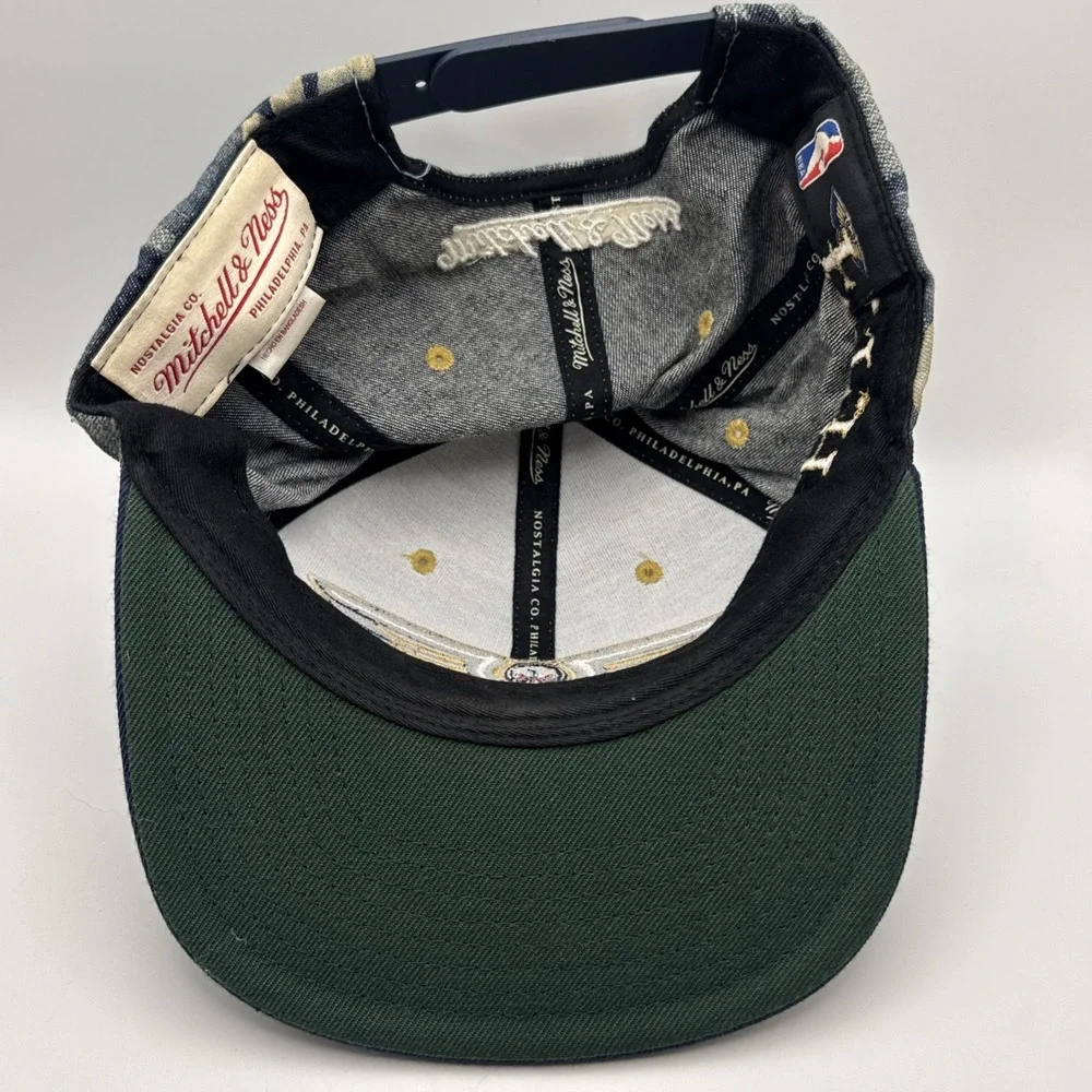 New Orleans Pelicans Hat Cap Snap Back Camo Mitchell Ness Basketball Logo OSFA